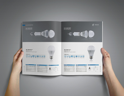 科技美學(xué)新篇章 美高品牌電子產(chǎn)品畫冊的平面設(shè)計藝術(shù)